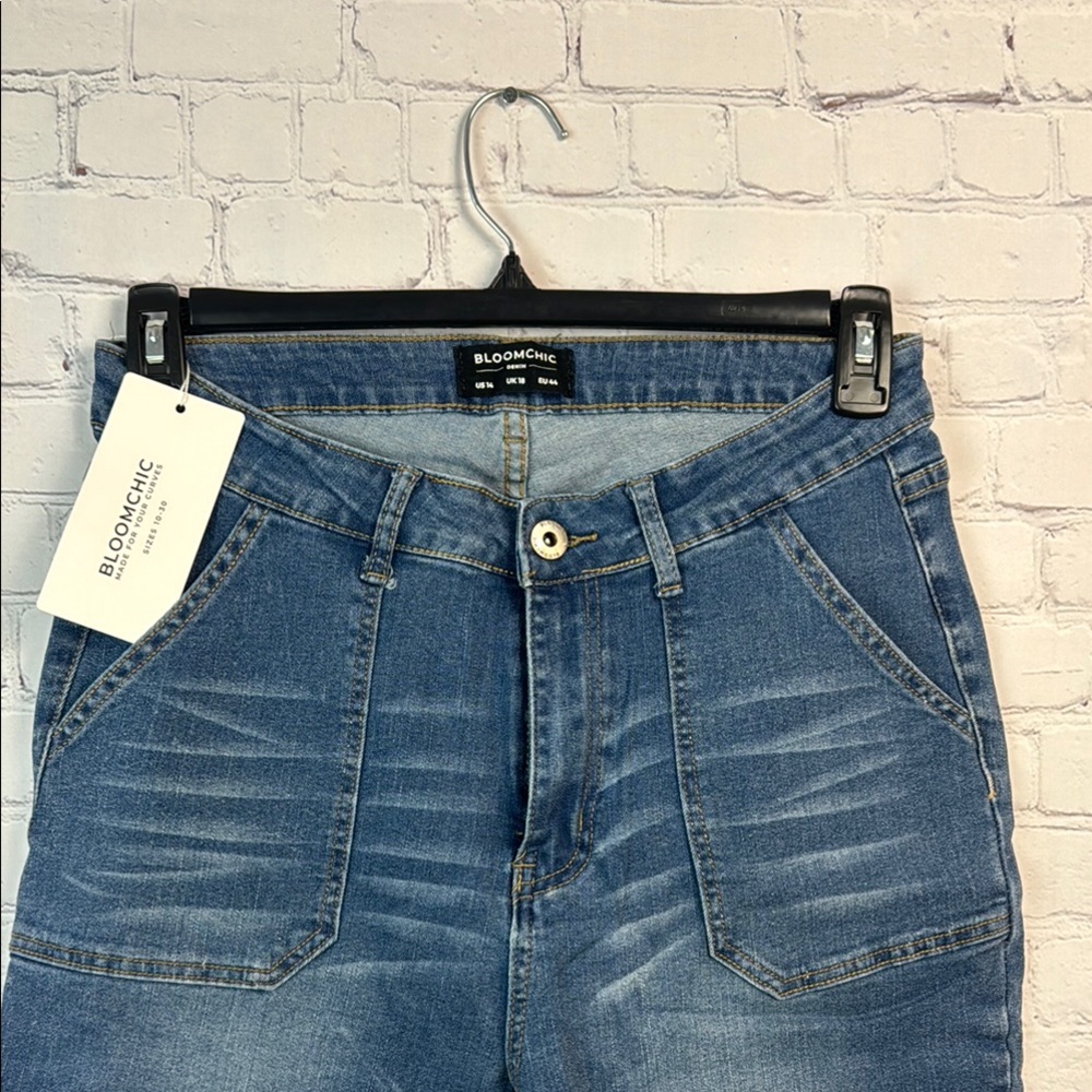 BloomChic High Rise Blue Jeans - Picture 4 of 6